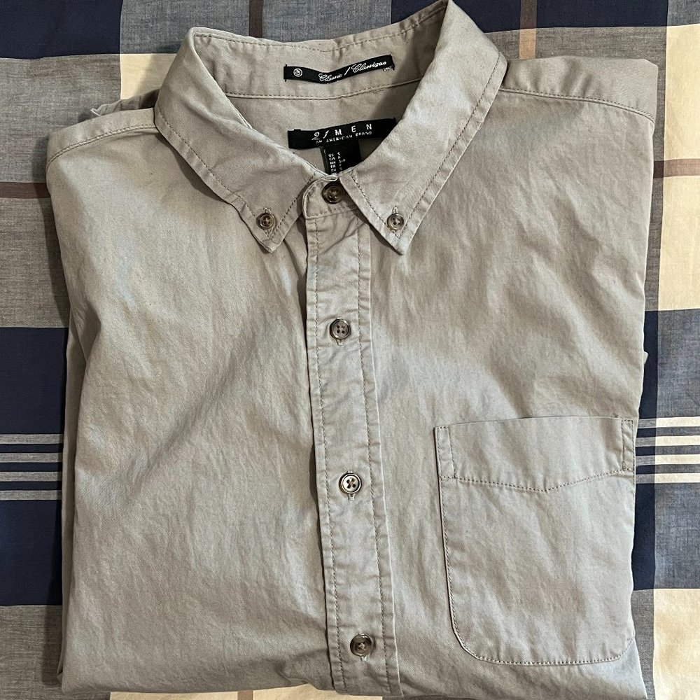 Forever 21 Men Casual Button Down Shirt Color Silver Size Small